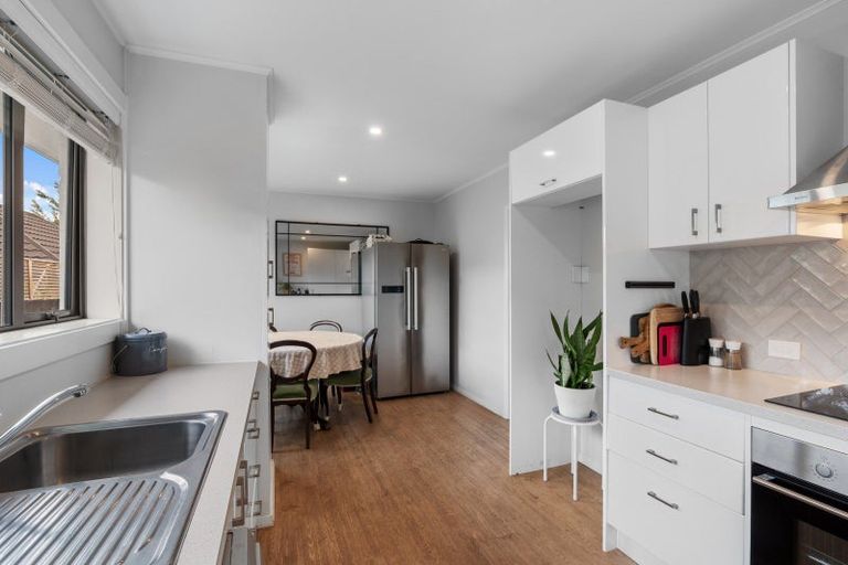 Photo of property in 1/55 Mcfaddens Road, St Albans, Christchurch, 8052