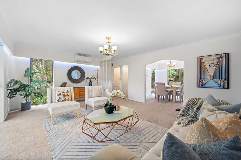 Photo of property in 19 Sartors Avenue, Northcross, Auckland, 0630