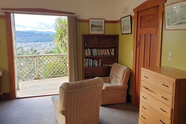 Photo of property in 48 Mortimer Terrace, Aro Valley, Wellington, 6021