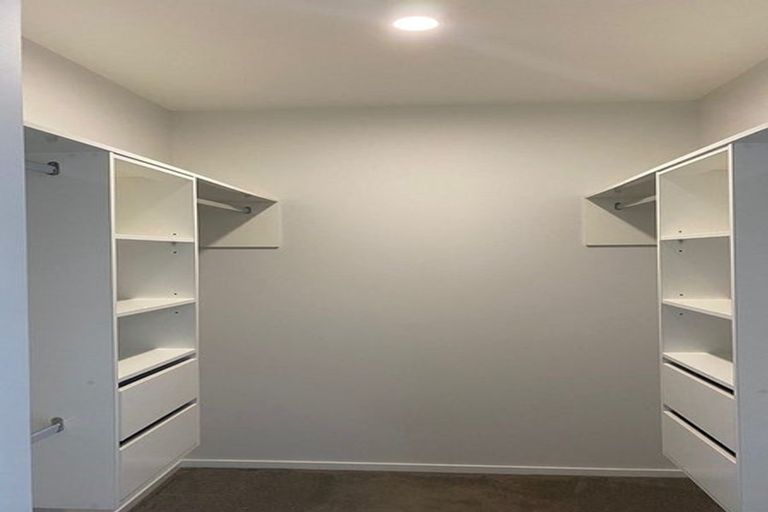 Photo of property in 9 Riroriro Close, Papakura, 2110