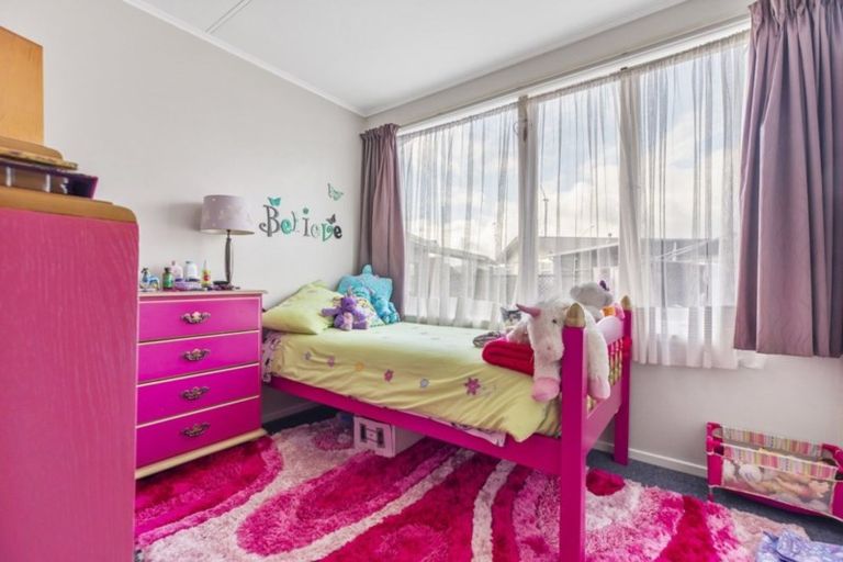 Photo of property in 6 Lugton Street, Nawton, Hamilton, 3200