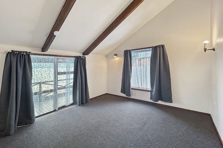 Photo of property in 17 Niddry Crescent, Winton, 9720