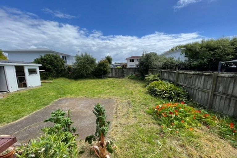 Photo of property in 11 Arabi Street, Sandringham, Auckland, 1041