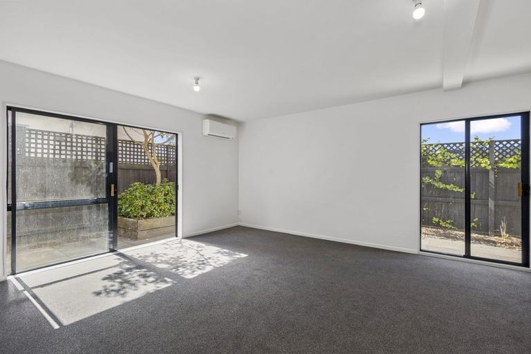 Photo of property in 28d Cranmer Square, Christchurch Central, Christchurch, 8013