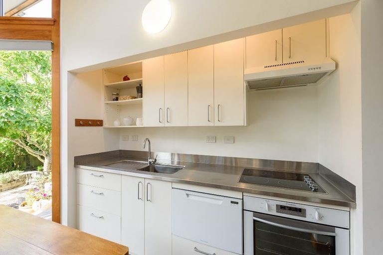 Photo of property in 8 Awarua Street, Ngaio, Wellington, 6035