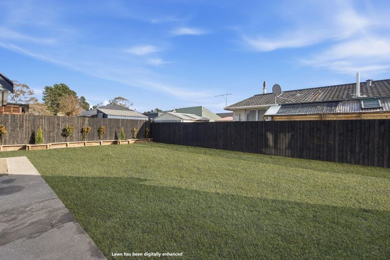 Photo of property in 23 Cowes Street, Avondale, Christchurch, 8061
