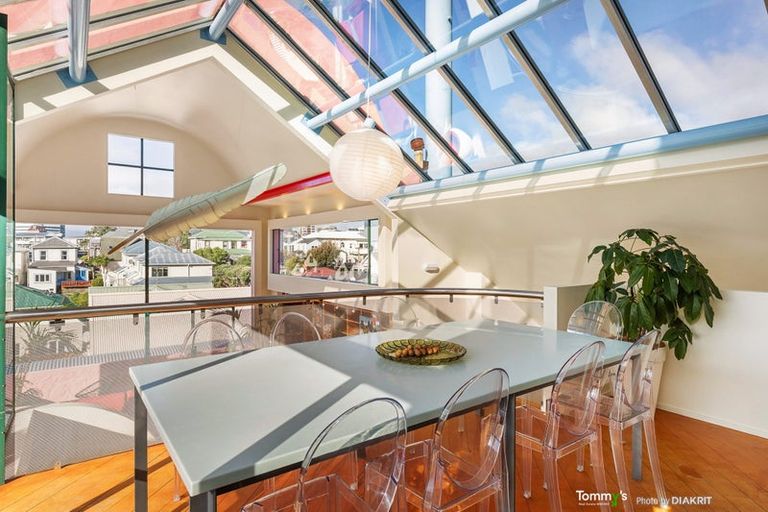 Photo of property in 175 Grant Road, Thorndon, Wellington, 6011