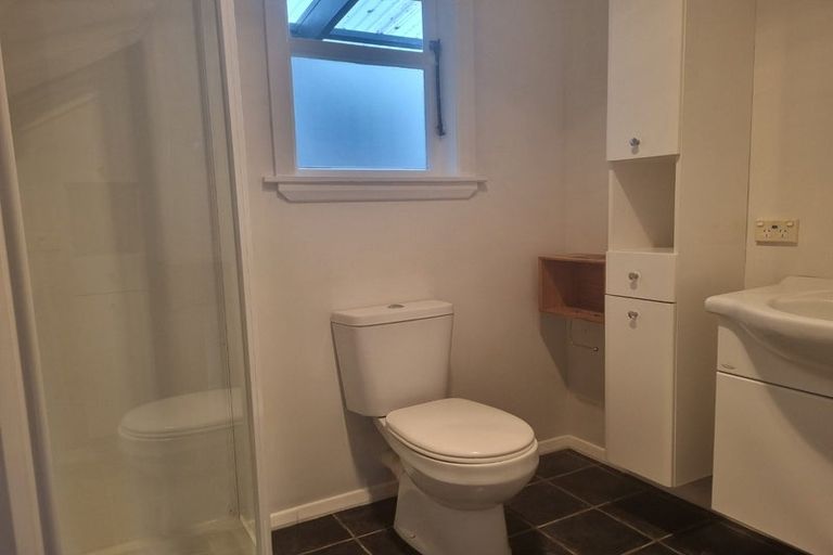 Photo of property in 8 Kempton Street, Greytown, 5712