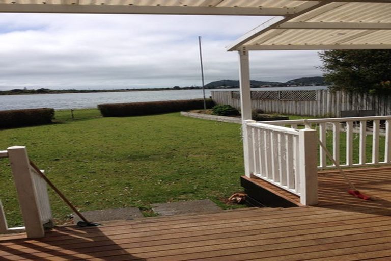 Photo of property in 2 Roretana Drive, Athenree, Katikati, 3177