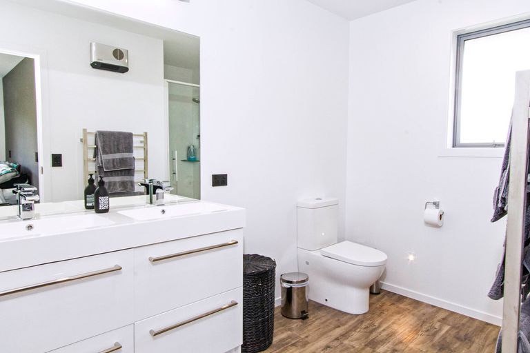 Photo of property in 24 Perriam Place, Mount Pisa, Cromwell, 9383