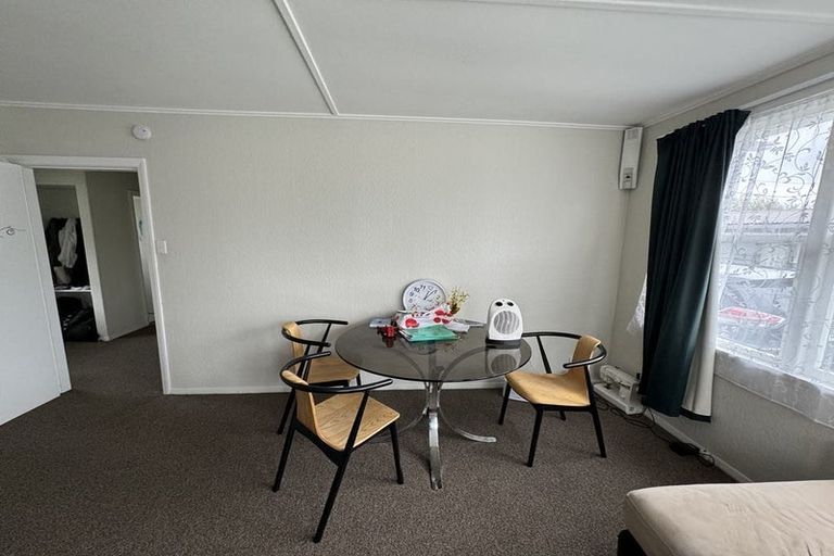 Photo of property in 313 Oxford Terrace, Avalon, Lower Hutt, 5011