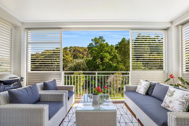 Photo of property in 90 Eaves Bush Parade, Orewa, 0931