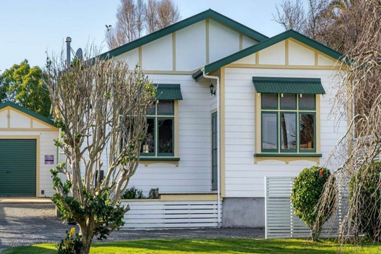 Photo of property in 21 Fox Street, Featherston, 5710