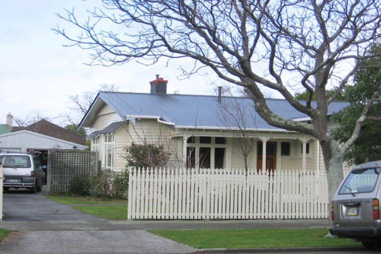 Photo of property in 10 Argyle Avenue, Takaro, Palmerston North, 4410