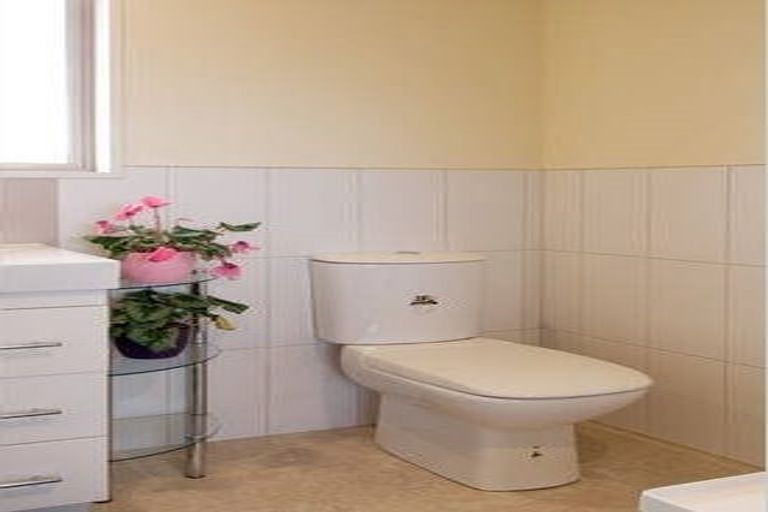 Photo of property in 96 Elizabeth Street, Riccarton, Christchurch, 8041