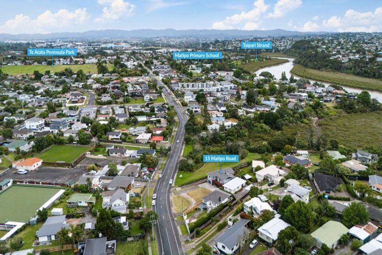 Photo of property in 15 Matipo Road, Te Atatu Peninsula, Auckland, 0610