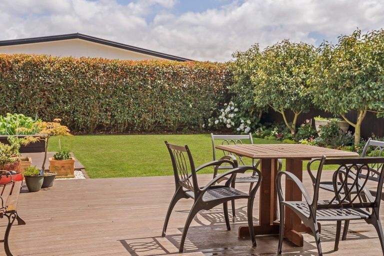 Photo of property in 9 Crown Close, Prebbleton, 7604