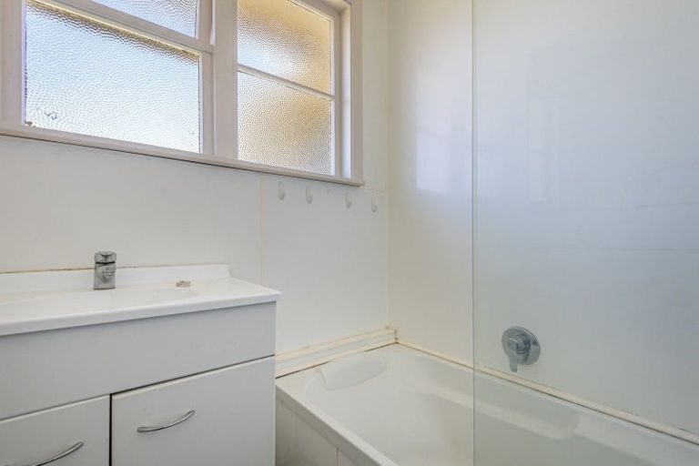 Photo of property in 29 Clausen Street, Takaro, Palmerston North, 4412