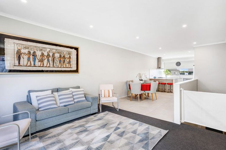 Photo of property in 33 Roundel Crescent, Whenuapai, Auckland, 0618