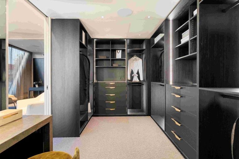 Photo of property in 32 Tuhaere Street, Orakei, Auckland, 1071