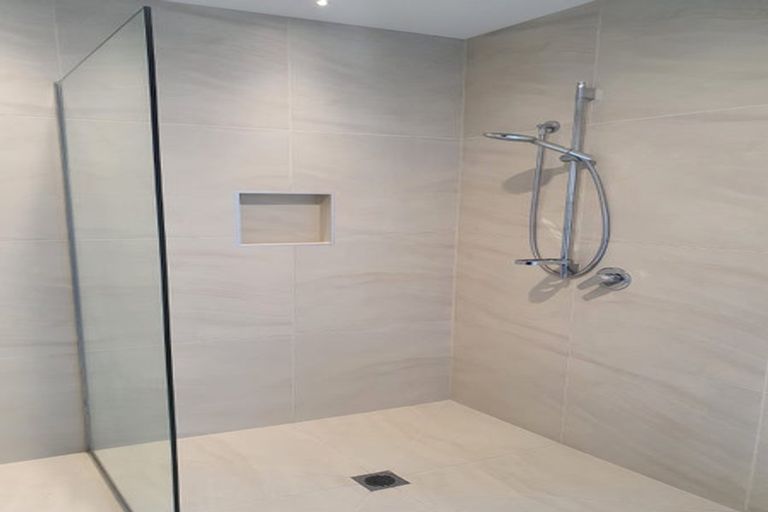 Photo of property in 42 Main Road, Mount Pleasant, Christchurch, 8081