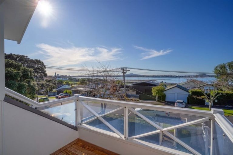 Photo of property in 6 Richmond Avenue, Northcote Point, Auckland, 0627
