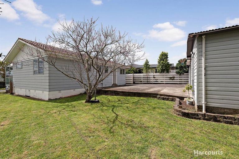 Photo of property in 13 Leatham Crescent, Opaheke, Papakura, 2113