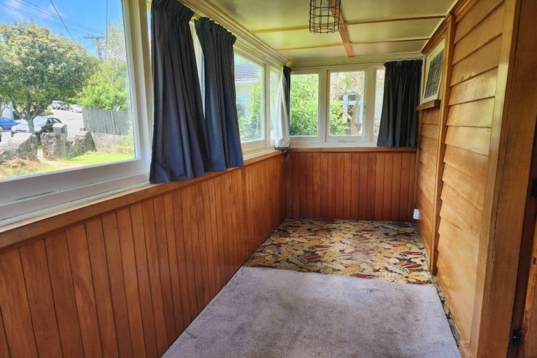 Photo of property in 24 Wolseley Street, Morningside, Auckland, 1022