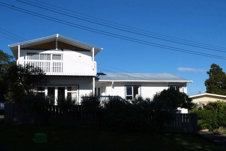 Photo of property in 1/4 Gibraltar Street, Howick, Auckland, 2014