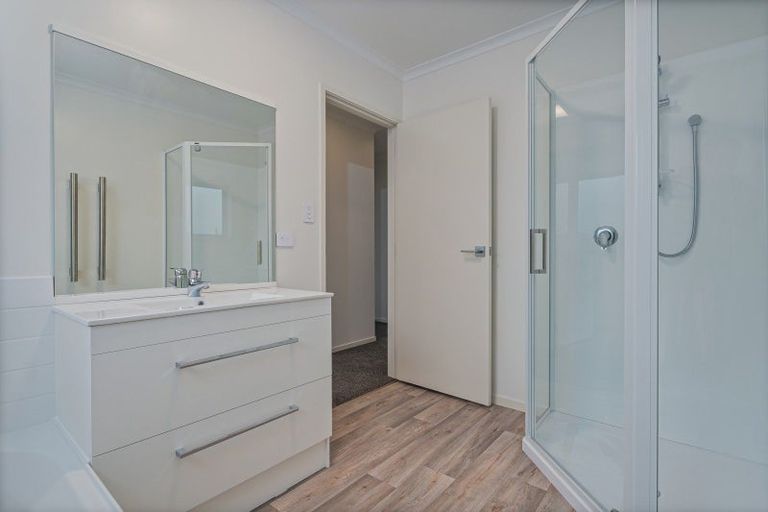 Photo of property in 21 Meadow Drive, Whitianga, 3510