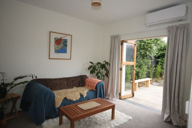 Photo of property in 2/76 Oram Avenue, New Brighton, Christchurch, 8061