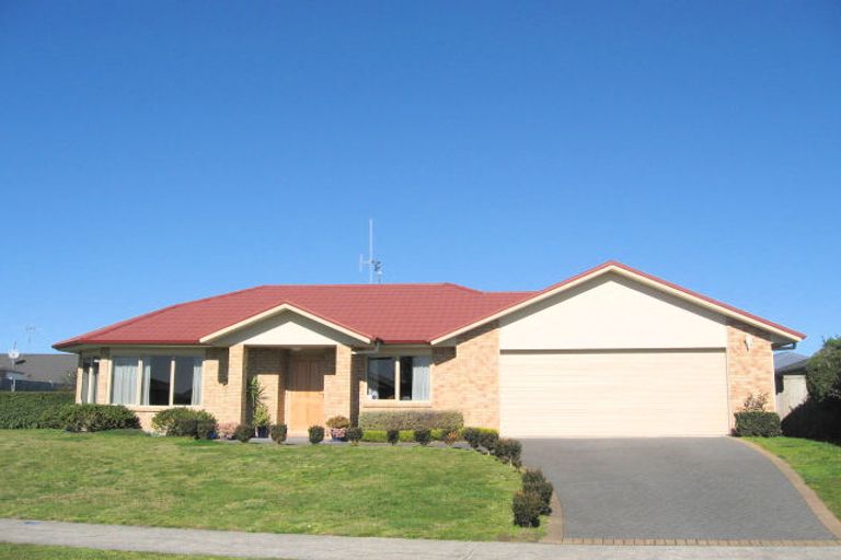 Photo of property in 5 Lavenham Place, Rototuna North, Hamilton, 3210