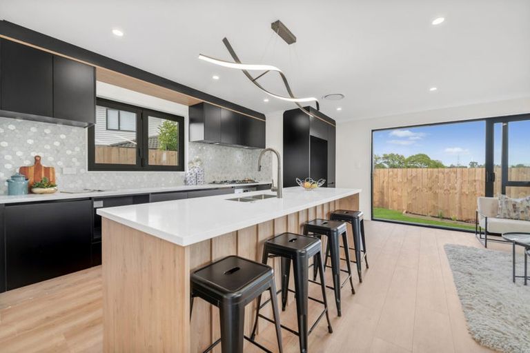 Photo of property in 658d Te Atatu Road, Te Atatu Peninsula, Auckland, 0610