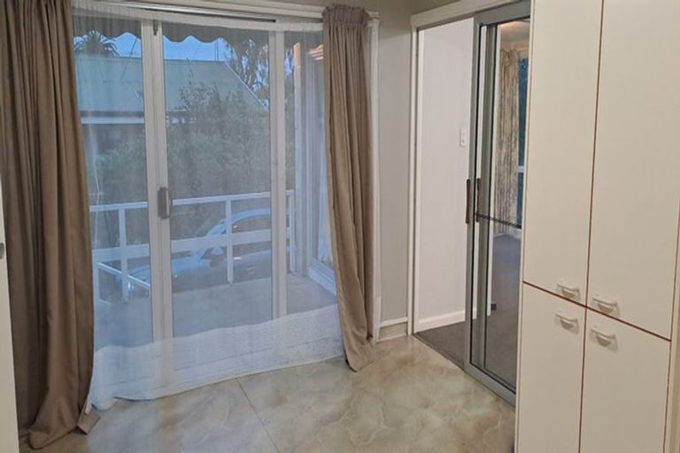 Photo of property in 36 Landsdowne Terrace, Cashmere, Christchurch, 8022