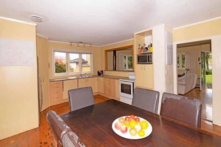 Photo of property in 20 Sherrybrooke Place, Sunnyvale, Auckland, 0612