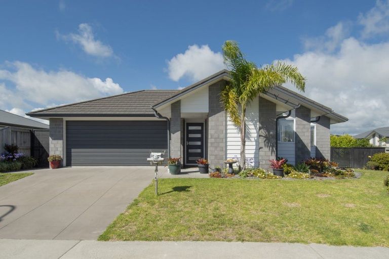 Photo of property in 36 Piata Street, Papamoa Beach, Papamoa, 3118