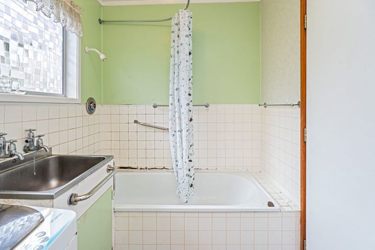 Photo of property in 1a Commins Road, Onerahi, Whangarei, 0110