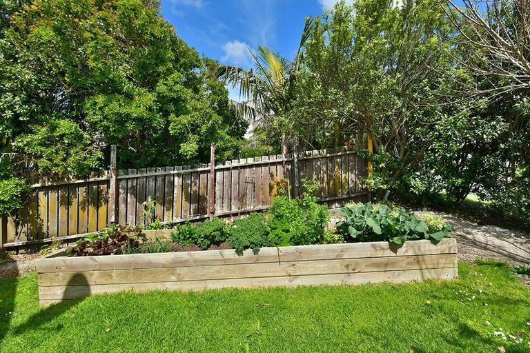 Photo of property in 3 Fidelis Avenue, Snells Beach, 0920