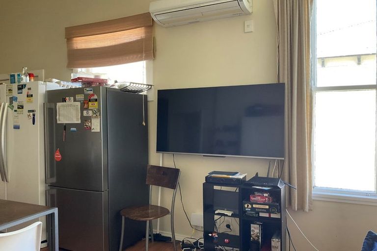 Photo of property in 37 Owen Street, Newtown, Wellington, 6021