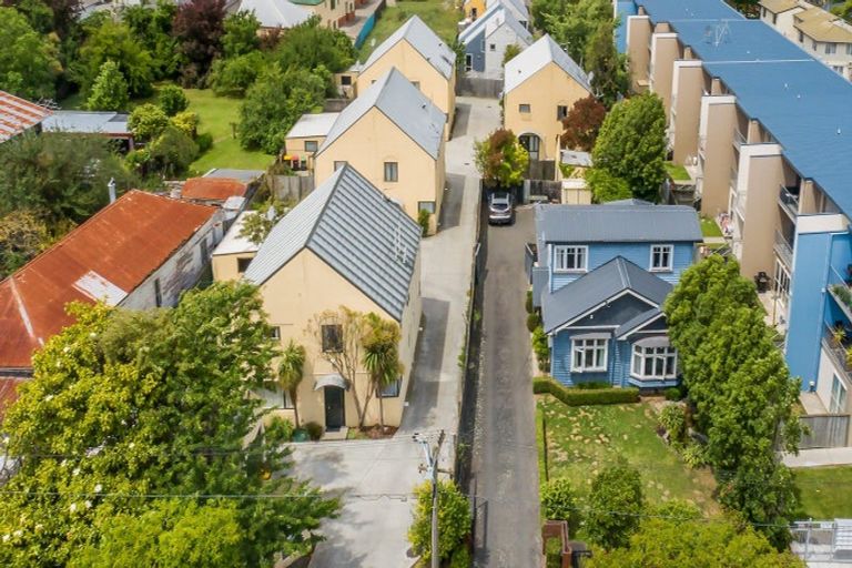 Photo of property in 2/36 Mathesons Road, Phillipstown, Christchurch, 8011