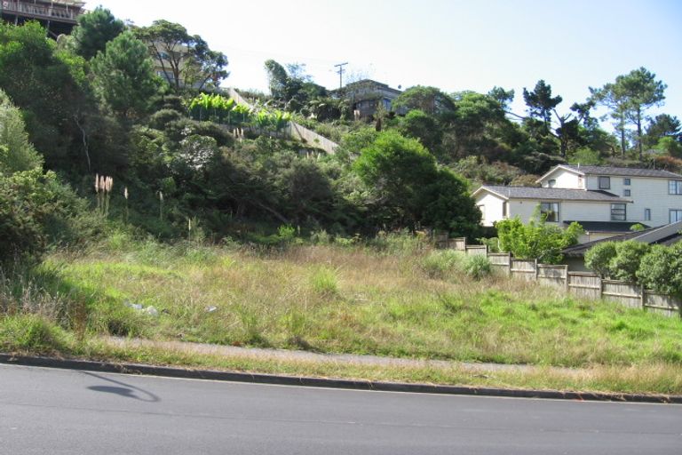 Photo of property in 49 Penguin Drive, Murrays Bay, Auckland, 0630