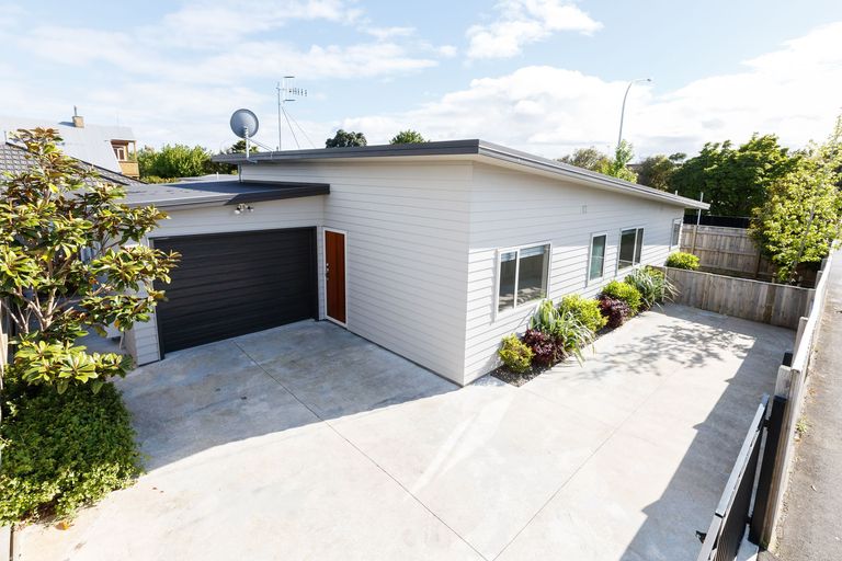 Photo of property in 145 Grey Street, Palmerston North, 4410