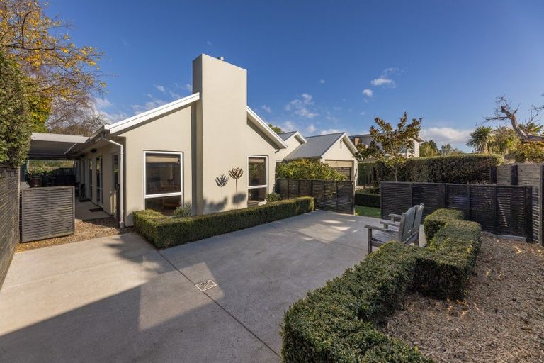 Photo of property in 142 North Parade, Richmond, Christchurch, 8013