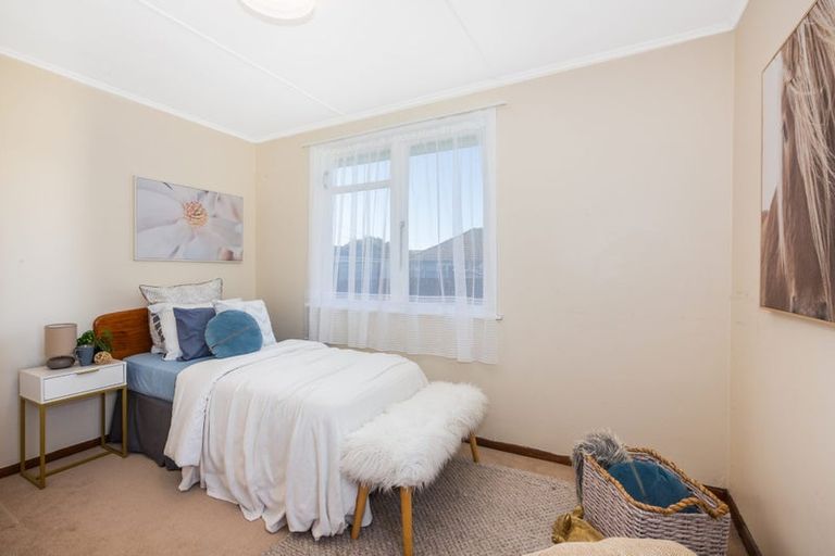 Photo of property in 17 Morgan Street, Johnsonville, Wellington, 6037