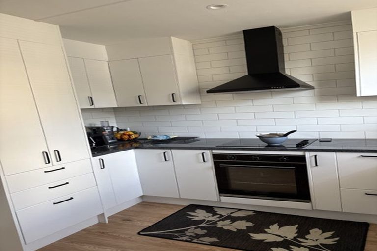 Photo of property in 1033a Fergusson Drive, Clouston Park, Upper Hutt, 5018