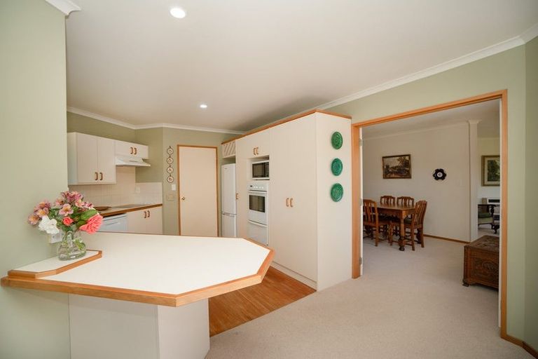 Photo of property in 20 Strachan Way, Highbury, Palmerston North, 4412