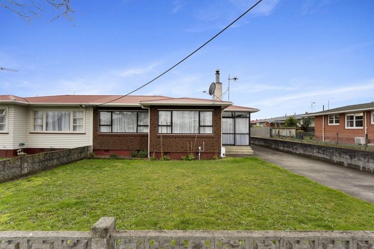 Photo of property in 607 Queen Street East, Levin, 5510