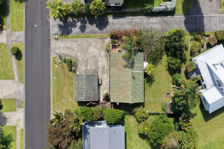 Photo of property in 129 Durrant Drive, Whangamata, 3620