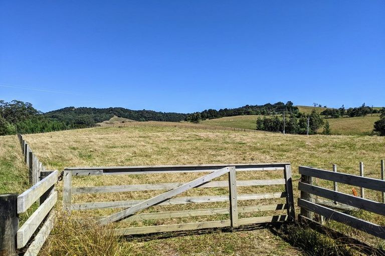 Photo of property in 662 West Coast Road, Makarau, Warkworth, 0981