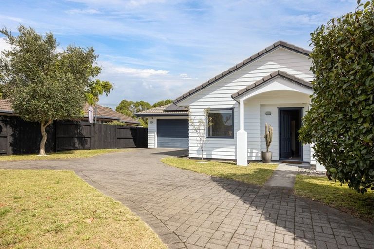 Photo of property in 75 Corinth Grove, Papamoa Beach, Papamoa, 3118